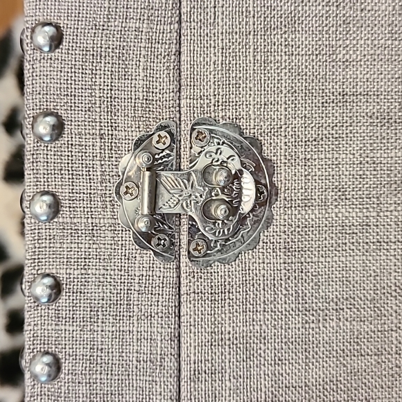 Grey Linen Chest - Picture 4 of 7